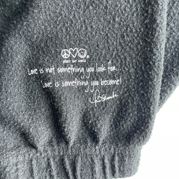 Peace Love World Track pants - Picture 9 of 11